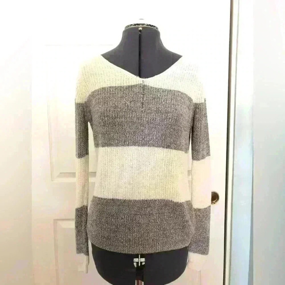 Pink Rose Cream Beige Gray striped sweater Large - Picture 3 of 8